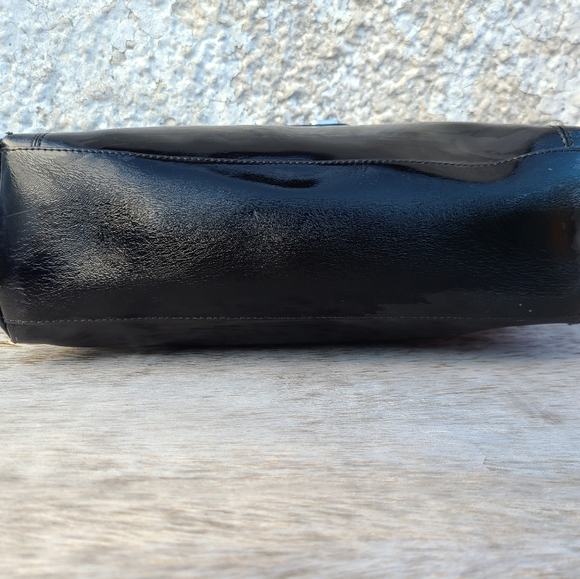 Mazzini patent leather top handle satchel bag, from Italy - Picture 4 of 12